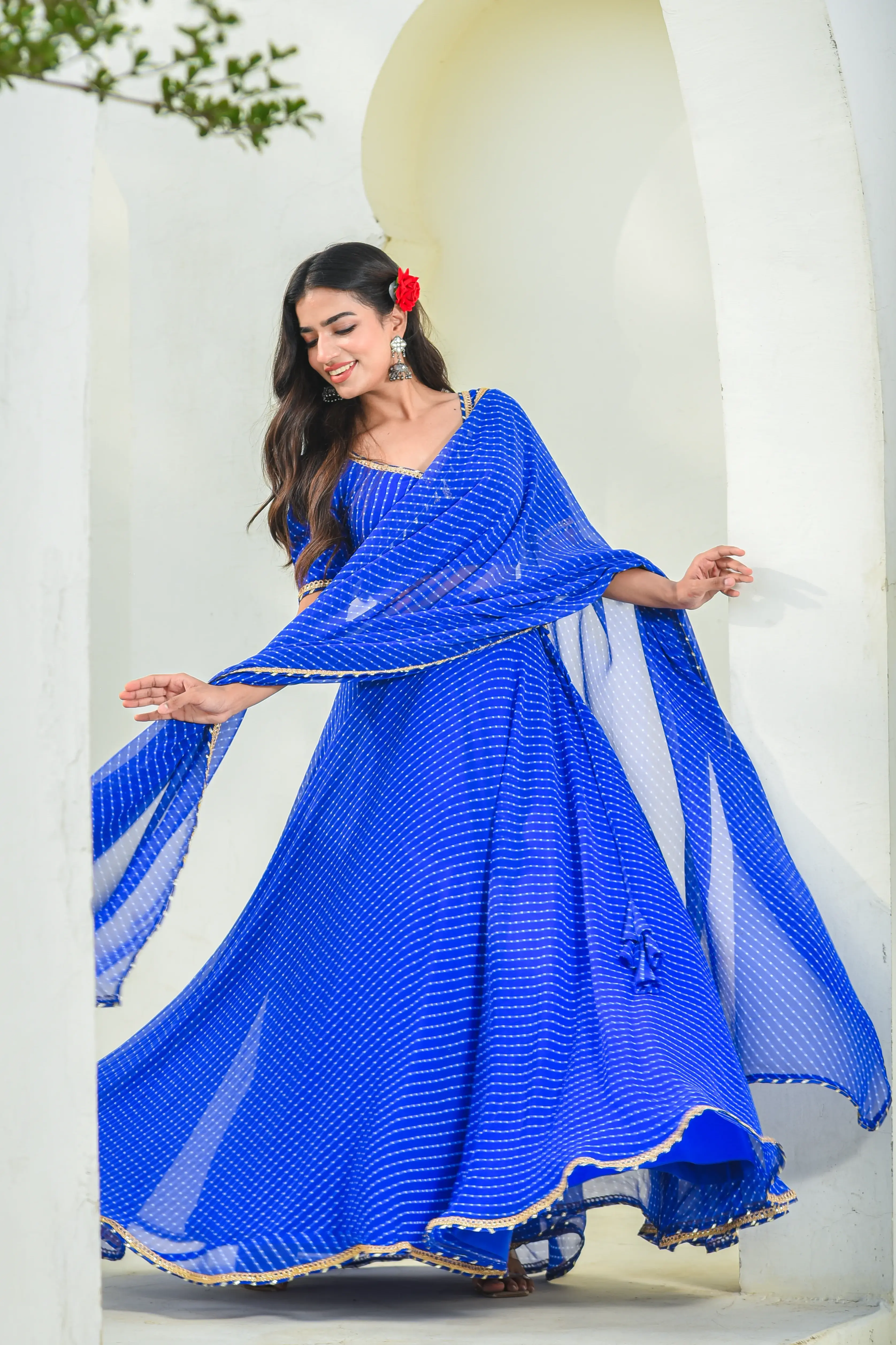 BLUEMOTHADA_LEHENGA_UMBRELLA_3